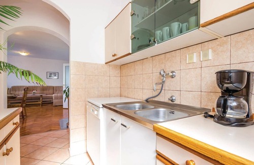 Vratarusa Apartment | 3 bedroom awesome apartment in Senj
