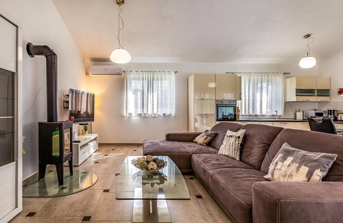 Smoljanci House | 3 bedroom awesome home in Vodnjan