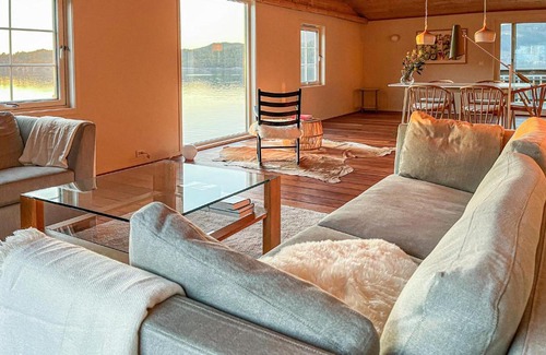 Fister House | 3 Bedroom Awesome Home In Fister