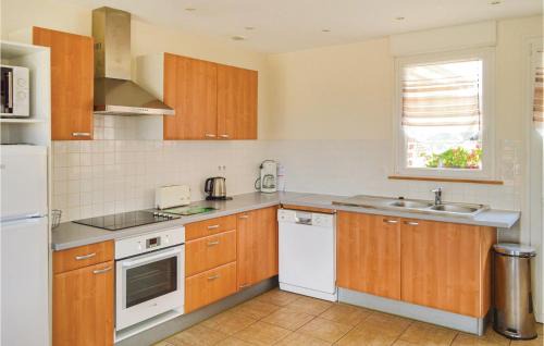 Roisel House | 3 Bedroom Awesome Home In Roisel
