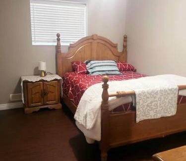 LaSalle Apartment | 3 Bedroom basement unit with Free Parking , WiFi.