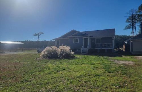 Onemo Villa | 3 Bedroom Bay Home with Private Dock & all the Amenities