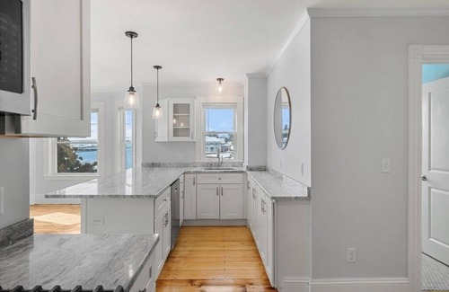 Salem Condo | 3 bedroom beach condo close to downtown Salem one block away from the Willows.