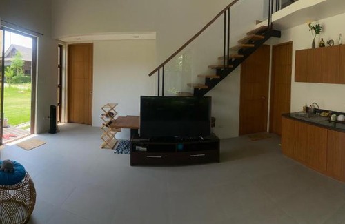 Danao City Villa | 3 Bedroom Beach Villa in Danao City