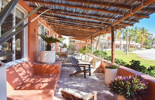 Esterito Villa | 3-bedroom beach villa in Puerta Cortes, La Paz with WiFi, AC