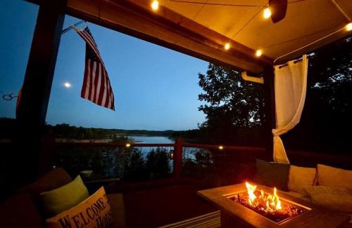 Falls of Rough House | 3 Bedroom Beautiful Lakefront Home-Rough River Lake! Boating and Fishing!