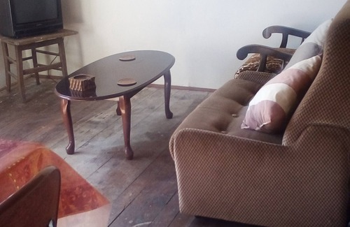 Beyssac House | 3 bedroom beautiful annex, 3 minutes from Orgnac-sur-Vezere .