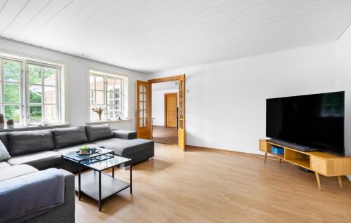 Helligsoe House | 3 Bedroom Beautiful Home In Videbæk