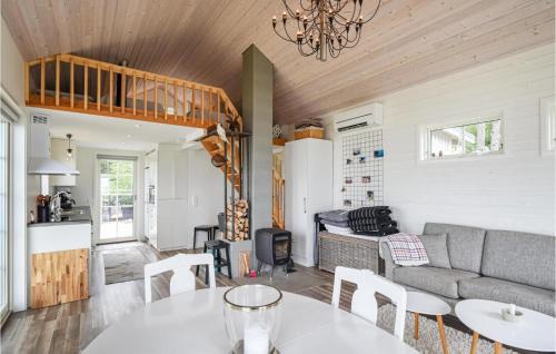 Lidkoping House | 3 Bedroom Beautiful Home In Lidköping