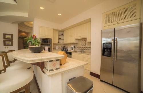 Herradura Condo | 3 bedroom Bella Vista close to pool