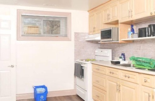Emery House | 3 Bedroom Bungalo Spacious