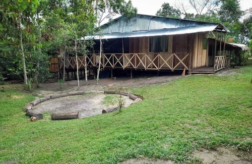 Punchana House | 3-bedroom bungalow in tranquil Iquitos with WiFi, a solo 30 minutos Padre Cocha.