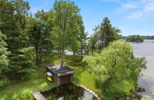 Crosslake Cabin | 3-bedroom cabin + adjacent 5-bedroom log cabin on Rush Lake.