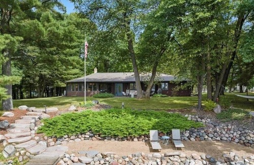 Crosslake Cabin | 3-bedroom cabin + authentic log cabin that sleeps an additional 4-6 people !