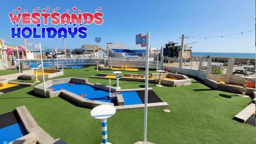 Selsey House | 3 Bedroom Caravan at Seal Bay Resort