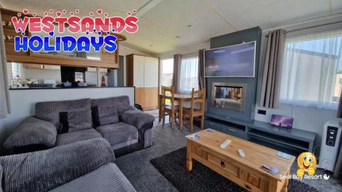 Selsey House | 3 Bedroom Caravan at Seal Bay Resort