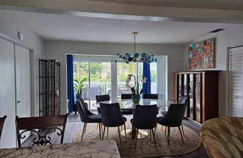 Palm Beach - West Palm Beach House | 3 bedroom Casa Azul in Historic Northwood Hills