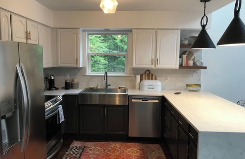 Bangor Ski Chalet | 3-bedroom chalet by enchanting Stroudsburg with WiFi, AC, hot tub, fitness room