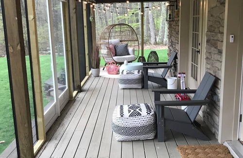 Bangor Ski Chalet | 3-bedroom chalet by enchanting Stroudsburg with WiFi, AC, hot tub, fitness room