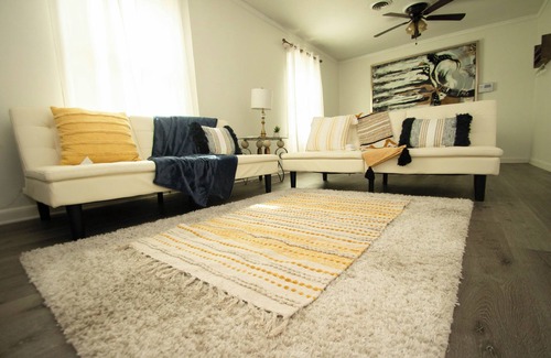 Little Rock Ski Chalet | 3-bedroom chalet in charming Little Rock with AC