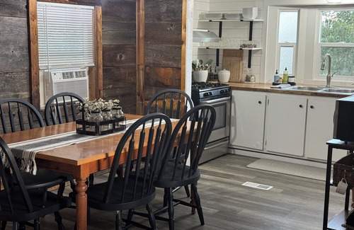 Durango - Purgatory House | 3 bedroom charming home with WiFi located 5 miles to downtown.