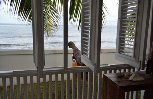 Clinketts Villa | 3 Bedroom Chic Beach House at Little Good Harbour