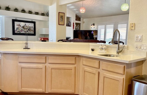 Chinatown House | 3-Bedroom Classical Artistic Oasis 2 Miles from the Strip with Free Parking