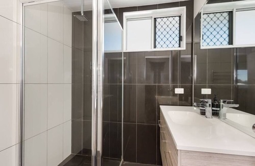 Townsville House | 3 bedroom close to airport