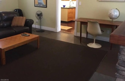 Kincardine House | 3 Bedroom Close to All Amenities