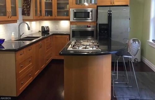 Kincardine House | 3 Bedroom Close to All Amenities