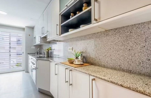 Tarragona Condo | 3 bedroom condo in tarragona