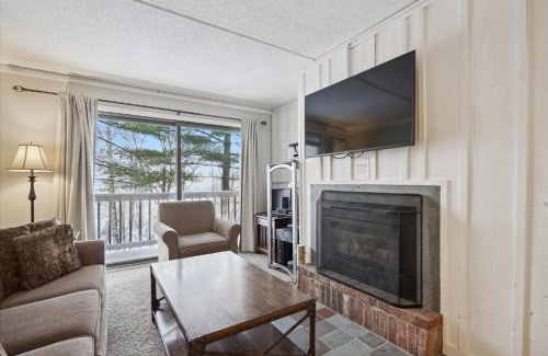 Central Vermont- Killington House | 3-Bedroom Condo Ski-In, Shuttle, and Cozy Fireplace Whiffletree I3
