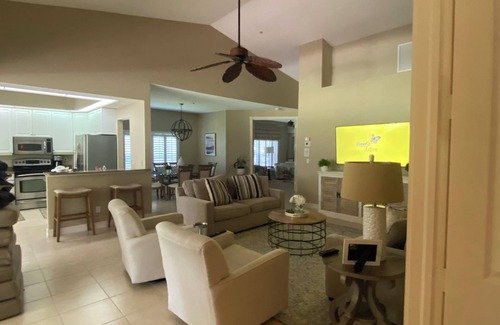 Bonita Springs Condo | 3-bedroom condo in Bonita Springs