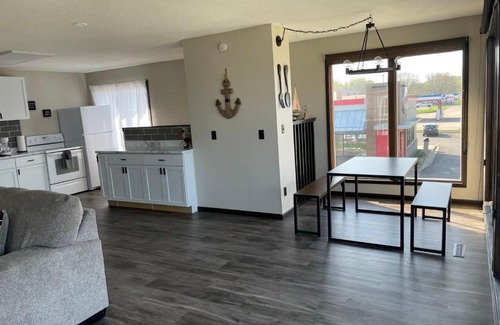 Lake City House | 3 Bedroom Condo with Lake Pepin views with access to shared outdoor pool