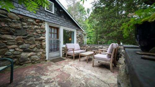 Tay Valley House | 3-Bedroom Cottage #1 Hamilton