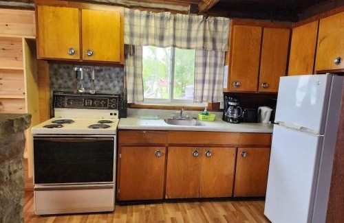 Rosedale House | 3-Bedroom Cottage #10 - Balsam Lake