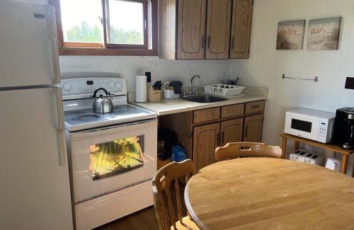 Carling House | 3-bedroom Cottage in Georgian Bay - Rockwood #10