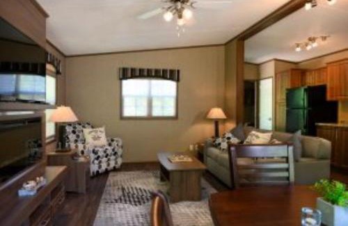 Gravenhurst House | 3 Bedroom Cottage Morrison Creek 15
