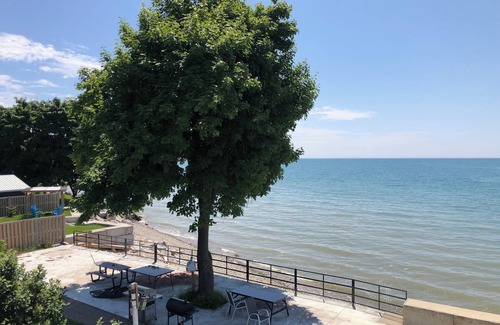 Hamilton Cottage | 3-bedroom cottage with WiFi and AC in Dunnville