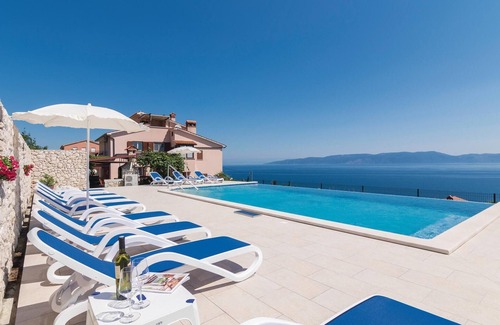 Ravni Apartment | 3 bedroom cozy apartment in Labin