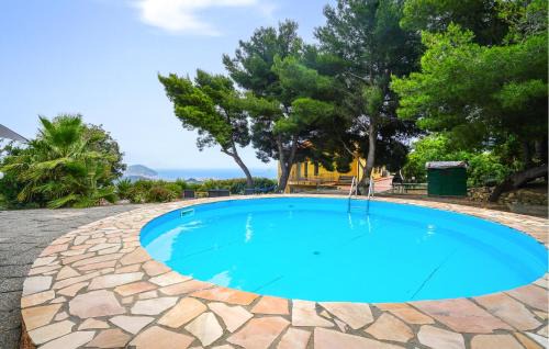 Poggi Apartment | 3 Bedroom Cozy Apartment In Imperia