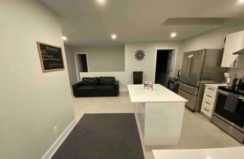 Chapel Hill South House | 3 Bedroom Cozy Family Home, Close to all amenities