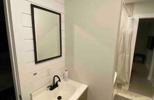 Chapel Hill South House | 3 Bedroom Cozy Family Home, Close to all amenities