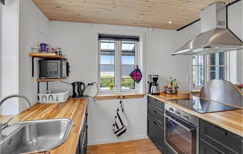 Kirke Hyllinge House | 3 Bedroom Cozy Home In Kirke Hyllinge