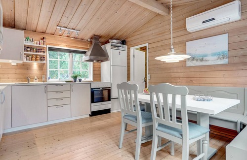 Hvidbjerg Strand House | 3 bedroom cozy home in Børkop