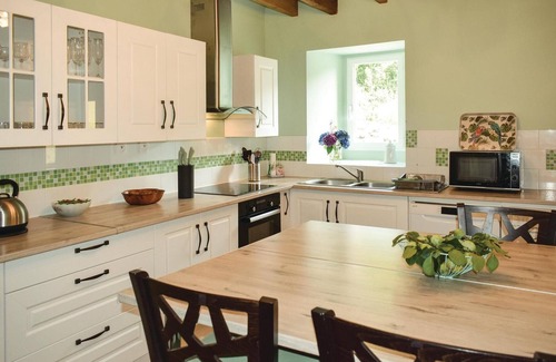 Trezeny House | 3 bedroom cozy home in Trezeny