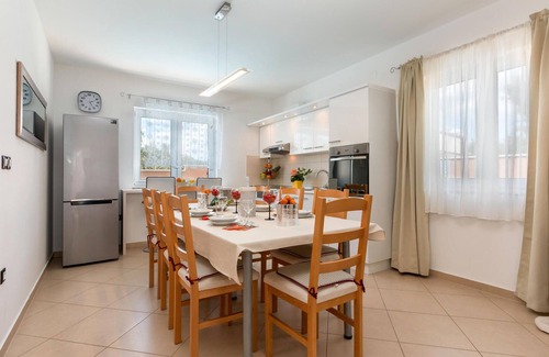 Loborika House | 3 bedroom cozy home in Loborika