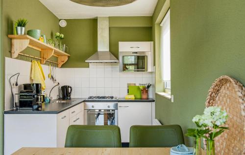 Vlagtwedde House | 3 Bedroom Cozy Home In Vlagtwedde