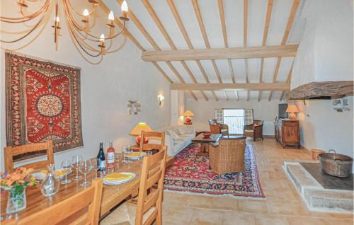 Taulis House | 3 Bedroom Cozy Home In Taulis