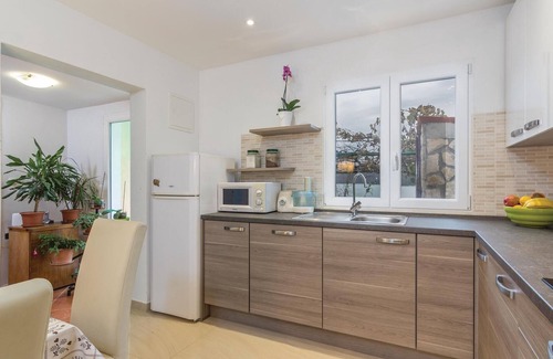 Trget House | 3 bedroom cozy home in Trget